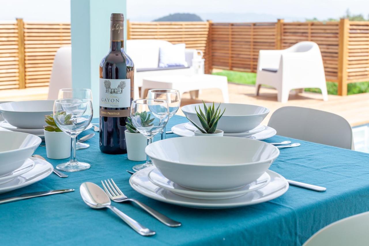 Seacove & Seaside Villas, Classees 4 Etoiles เลส์ทรัวส์-ซีเลต์ ภายนอก รูปภาพ